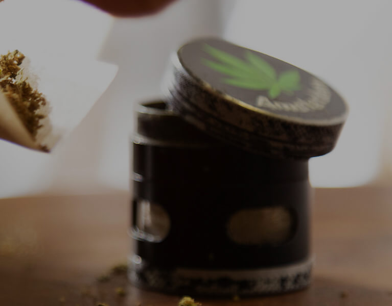 PATCHOULIWORLD: Grinder Banner Mobile