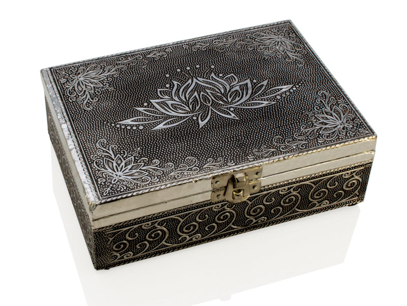 Schatulle aus Holz mit Alurelief für Schmuck und Kleinteile mit Lotus - Blume