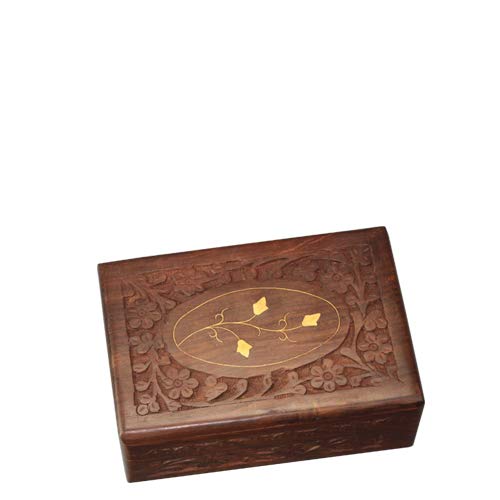 Wood shatulle with floral interAsia made of brass and red velvet
